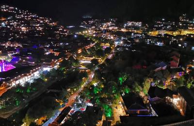 锦江酒店完成铂涛三品牌收购，对酒店行业格局产生了多方面的影响。