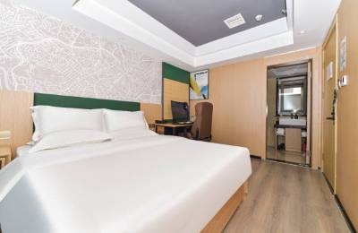 2025，中端酒店产品开启投资 “新航道”