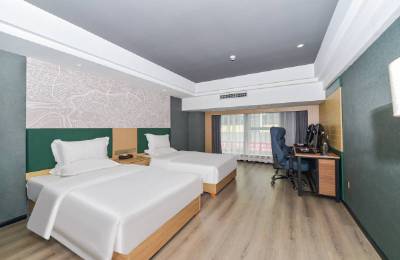 解码 2025 酒店行业：在不确定中寻找确定性增长