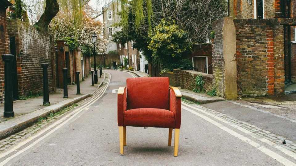 chair-street_BVMX1PW3D2.jpg