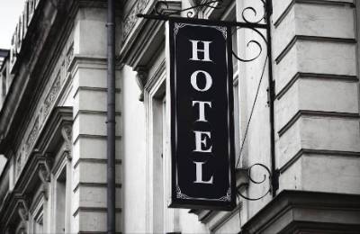 2026年酒店行业趋势：连锁化与存量改造加速，结构性机遇与挑战并存