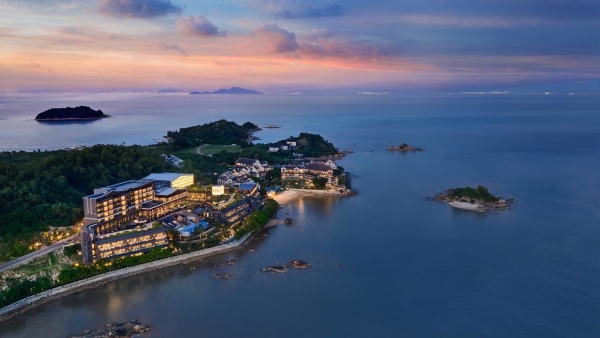 酒店夜景俯视图 Hotel Exterior Drone Night Shot1_副本.jpg