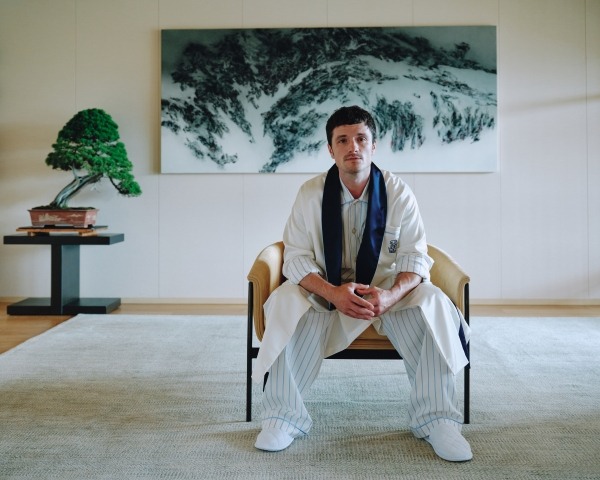 1763653984.jpg 1. 条纹睡衣套装、Logo浴袍_副本.jpg